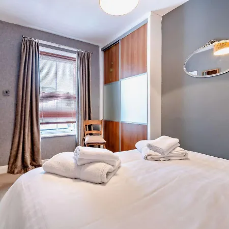 2 Bed In Hh037
