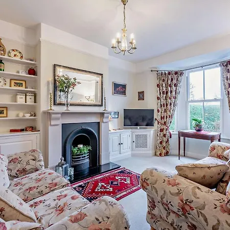 Holiday home 2 Bed In Hh037 Harrogate